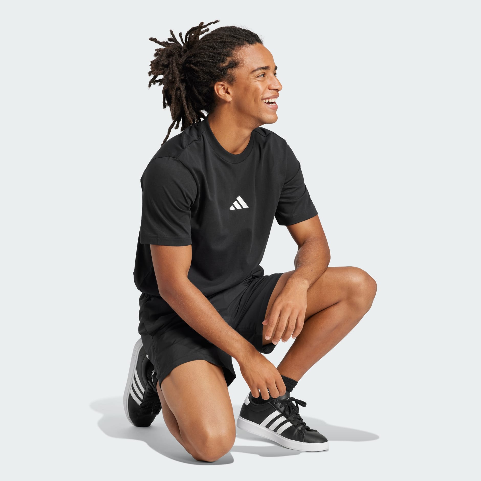 Adidas men Essentials Small Logo Single Jersey Tee
