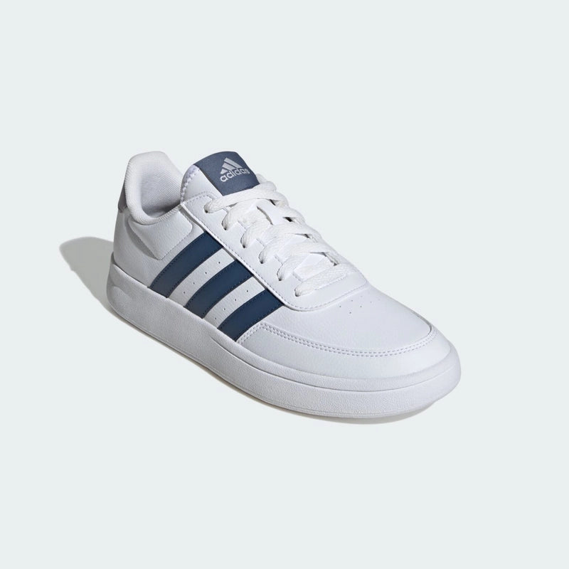Adidas Men tennis shoes