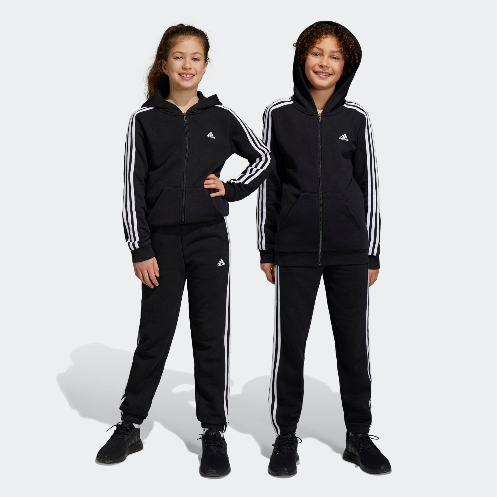 Adidas kids fleece 2 pieces set